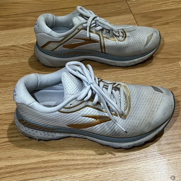 Brooks Adrenaline GTS 20 - Picture 3 of 10